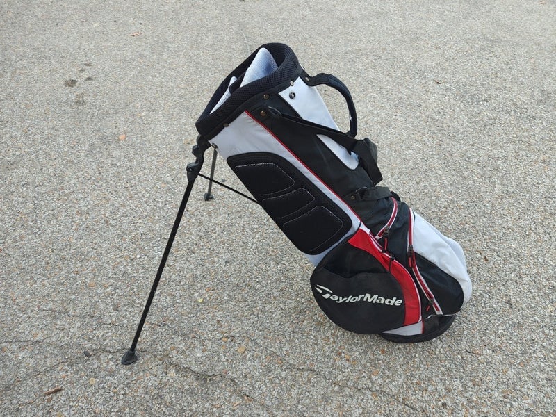 Taylormade Dual Strap 4 Divider Lightweight Golf Stand Bag Black/Red w Raincover