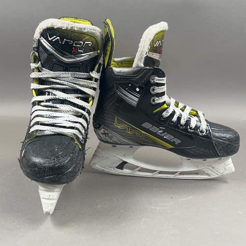 Bauer Vapor X4 Size 2.5 Junior Hockey Skates