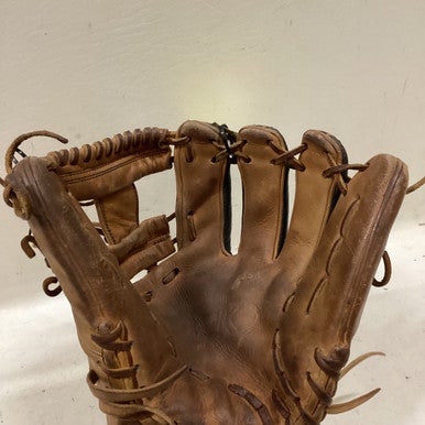Used Wilson A2K DP15 BB/SB Glove RH Throw Brown And Black 11 1/2" 11725-S000494089