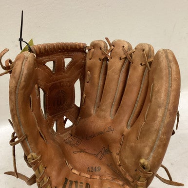 Used Wilson A249 BB/SB Glove RH Throw Brown 12" 11725-S000494090