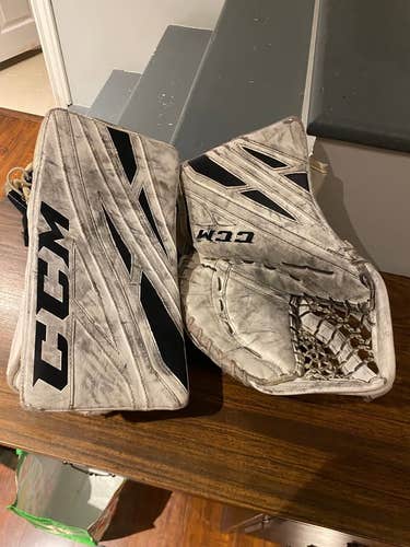 Used CCM Glove/Blocker set Extreme Flex E4.5 Regular Pro Stock