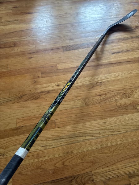 Bauer Proto-R Hockey Stick Right | Senior RH P92 | 58" (Used)