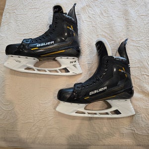 2025 Bauer Supreme M5 Pro Hockey Skates Narrow Width 11 (Used 4 times) w black steel