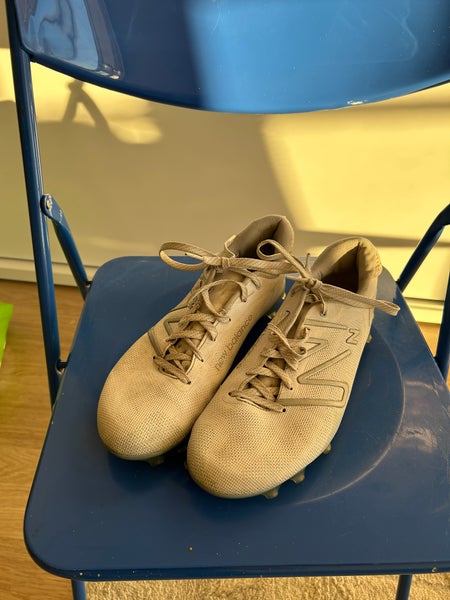 White Men's Size M 11.0 (W 12.0) Adult New Balance Freeze 4.0 Low Top (Used)