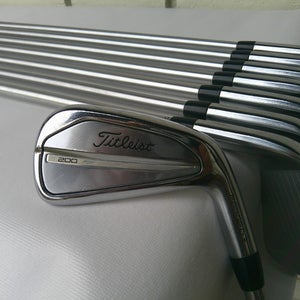 Titleist T200 Forged (4i-PW, 48*) Iron Set w/ FUBUKI Regular Flex Shafts