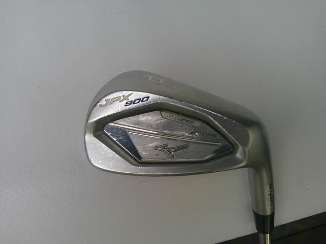 Mizuno JPX 900 Forged Pitching Wedge w/ Project X Stiff Shaft
