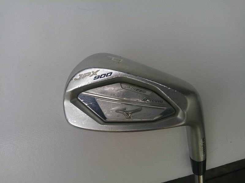 Mizuno JPX 900 Forged Pitching Wedge w/ Project X Stiff Shaft