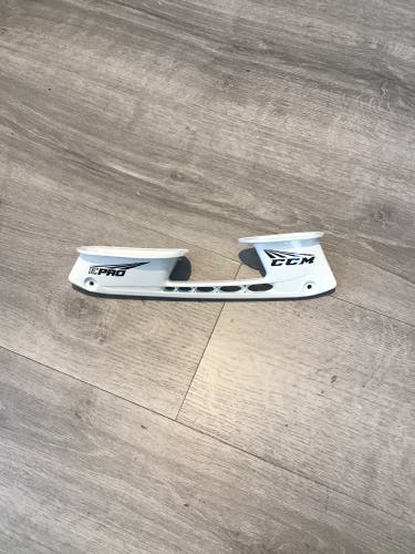 CCM E Pro 271 mm (New)