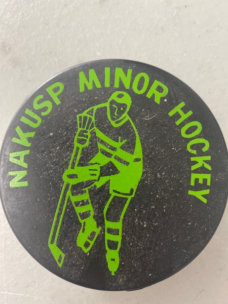 NAKUSP minor hockey ouck
