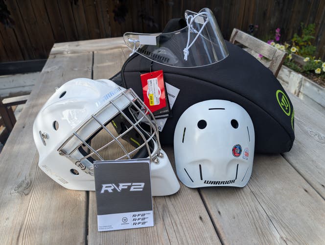 Junior Warrior Ritual R/F2E+ Goalie Mask (New Mask + Used Back Plate)
