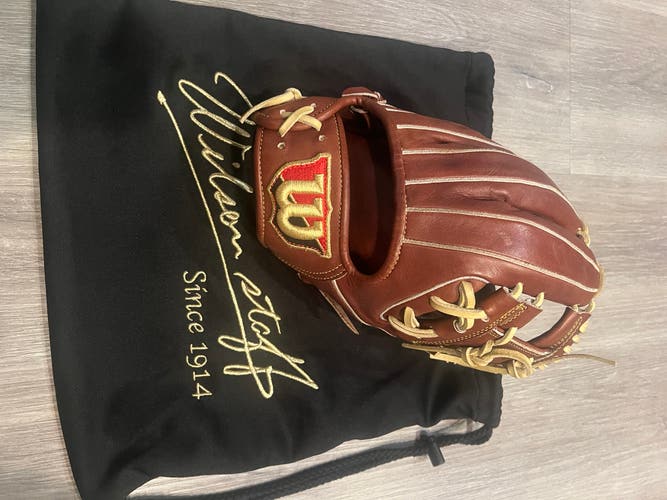 Wilson RH Infield Baseball Glove 11.5" (Used)