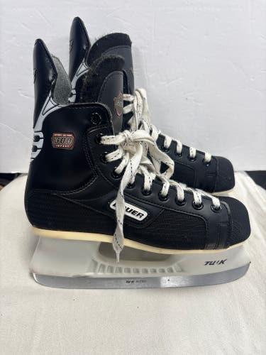 Bauer Hockey Skates Regular Width Size 5 (Used)