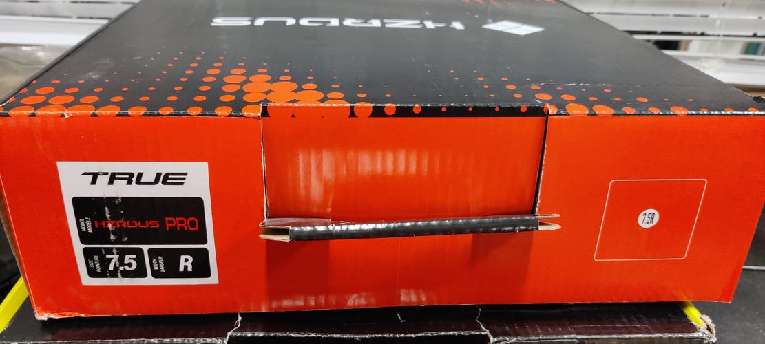 True Hzrdus Pro Hockey Skates 7.5 (New)