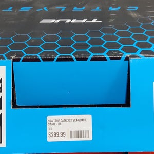 True Catalyst 5X4 Hockey Goalie Skates Regular Width Size 3.5 (New)