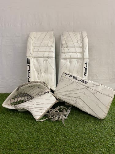 True Catalyst 7X3 Goalie Full Set | Senior 33" +2 Regular
