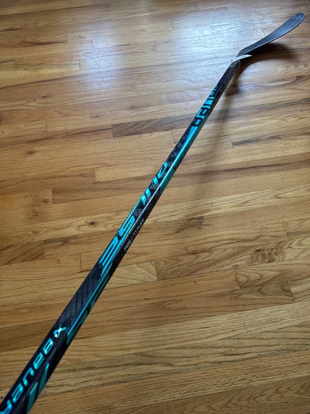 Bauer PULSE Hockey Stick | Senior RH P28 | 61”(New)
