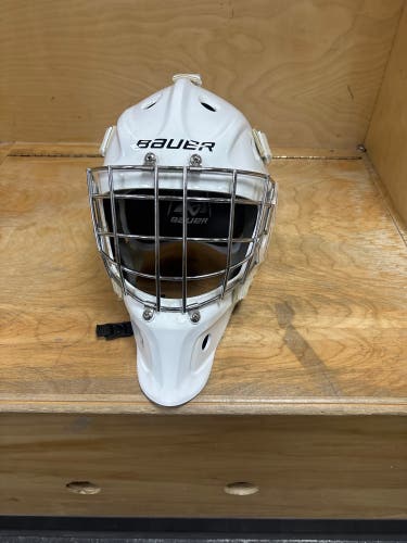 Bauer 930 Senior Goalie Helmet