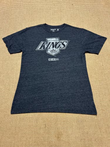 CCM Los Angeles Kings Retro Vintage Logo Classic NHL Hockey T-Shirt Men’s SR Medium