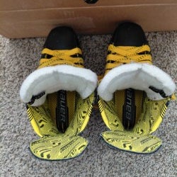 Bauer Supreme M4 Hockey Skates Size 3.5 (Used)