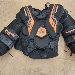 Large Vaughn VE8 Pro Carbon Goalie Chest Protector Pro Stock (Used)