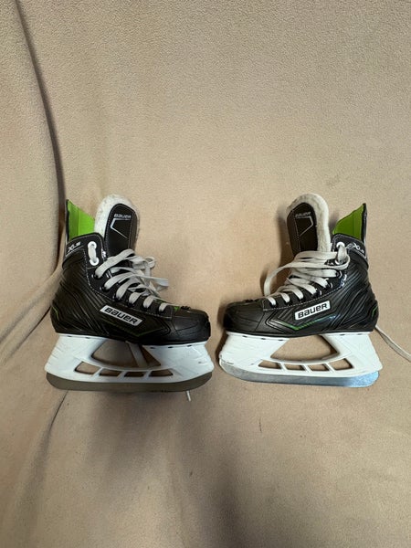 Bauer XLS Hockey Skates Size 2