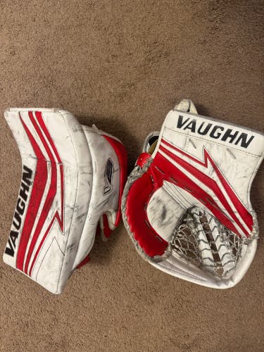 Vaughn Velocity V9 Glove/Blocker Intermediate