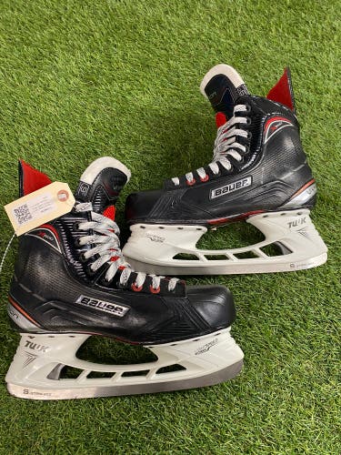 Senior Bauer Vapor X600 Hockey Skates Regular Width 9 (Used)