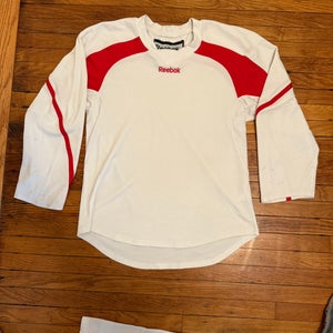White Medium M Adult Unisex Reebok Jersey (Used)