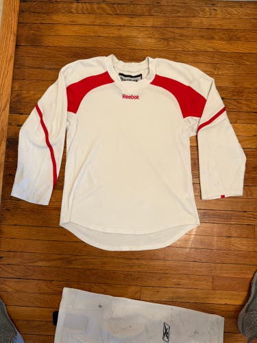 White Medium M Adult Unisex Reebok Jersey (Used)
