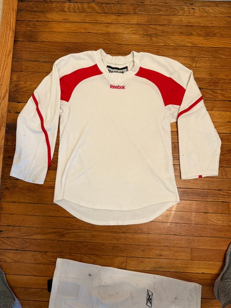 White Medium M Adult Unisex Reebok Jersey (Used)