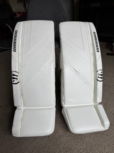 30" 2023 Warrior Ritual g6 Goalie Leg Pads (Used)