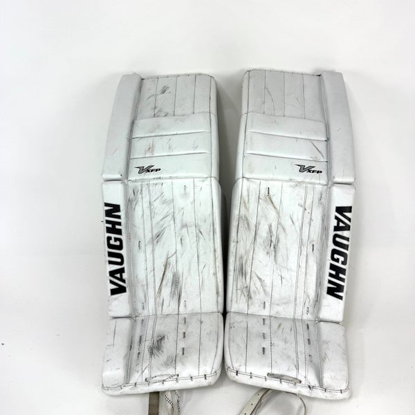 Used White Vaughn XFP Goalie Pads | 31 +2"