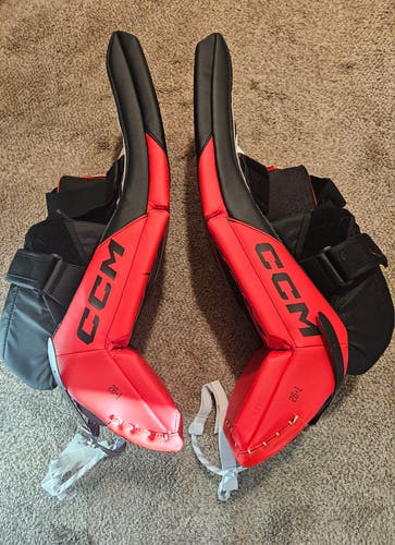 26" 2025 CCM Axis 2.5 Goalie Leg Pads (Used)