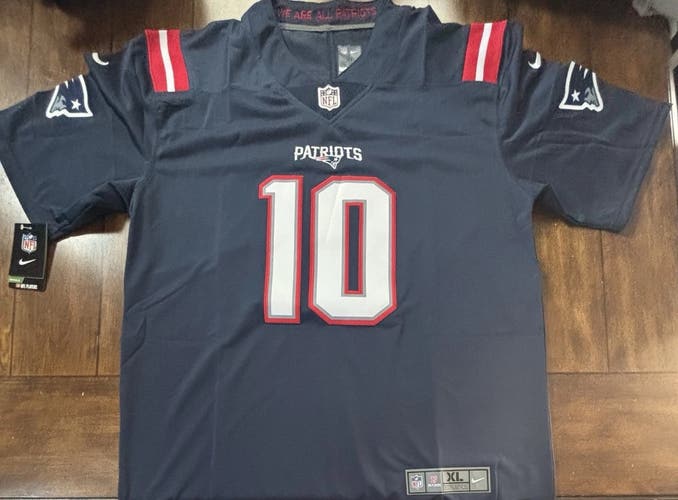 New England Patriots Drake Maye Jersey Stitched Adult XL NWT