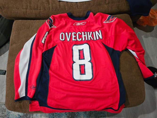 Alexander Ovechkin Capitals Large Men's Reebok Jersey (Used)