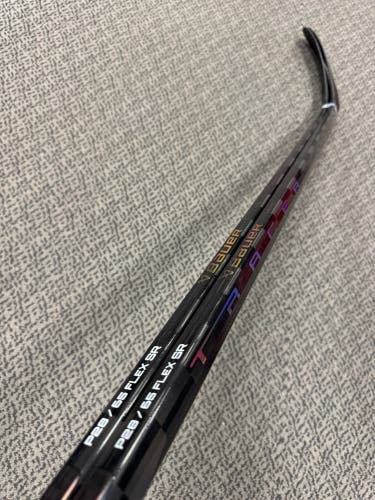 2-Pack Black Senior Bauer Nexus Tracer Right Handed Hockey Stick P28 65 Flex (New)