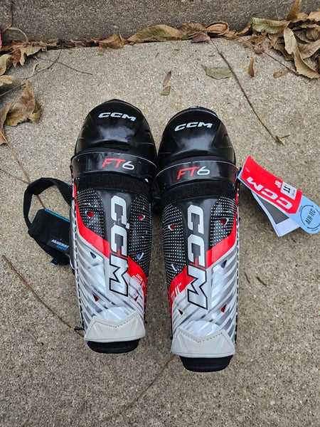 Junior CCM Jetspeed FT6 11" Shin Pads (Used)
