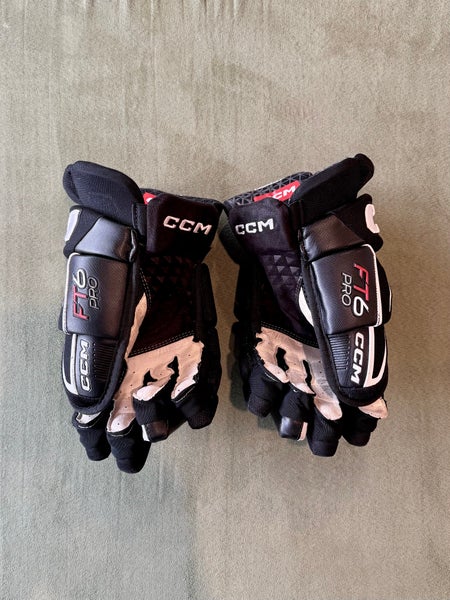 CCM JetSpeed FT6 Pro Gloves 14" (Used)