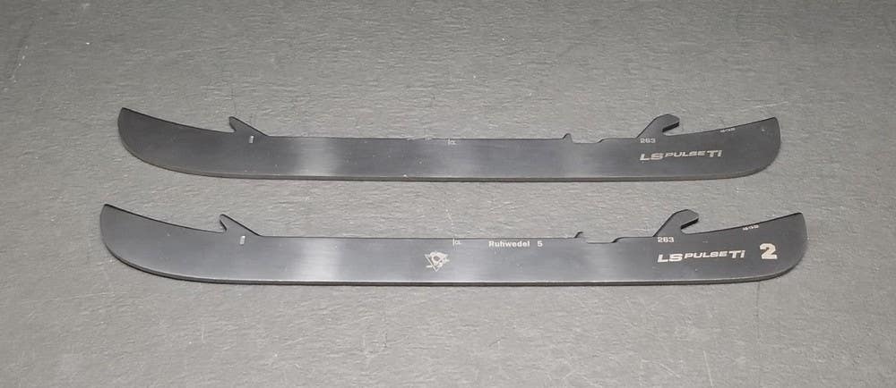 Penguins Bauer TUUK LS PULSE TI EDGE BLACK Hockey Skate Steel Runners 263 Blades