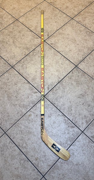 Senior Easton Aluminum Gold 4509 Hockey Stick 95 Flex (Used)