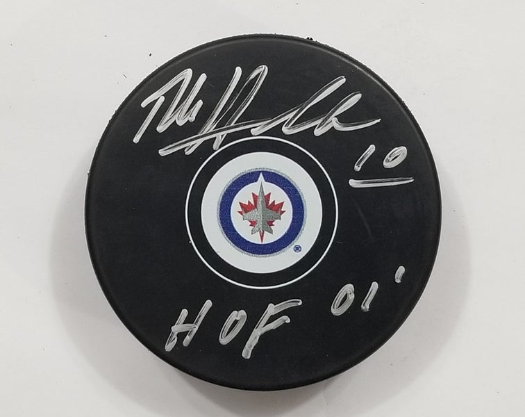 DALE HAWERCHUK Autographed Winnipeg Jets Signed NHL Hockey Puck HOF '01