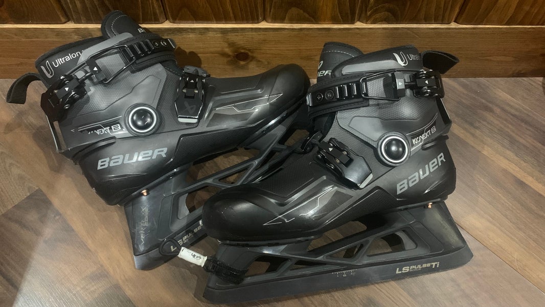 Intermediate Bauer Konekt 2 Hockey Goalie Skates Size 4-4.5
