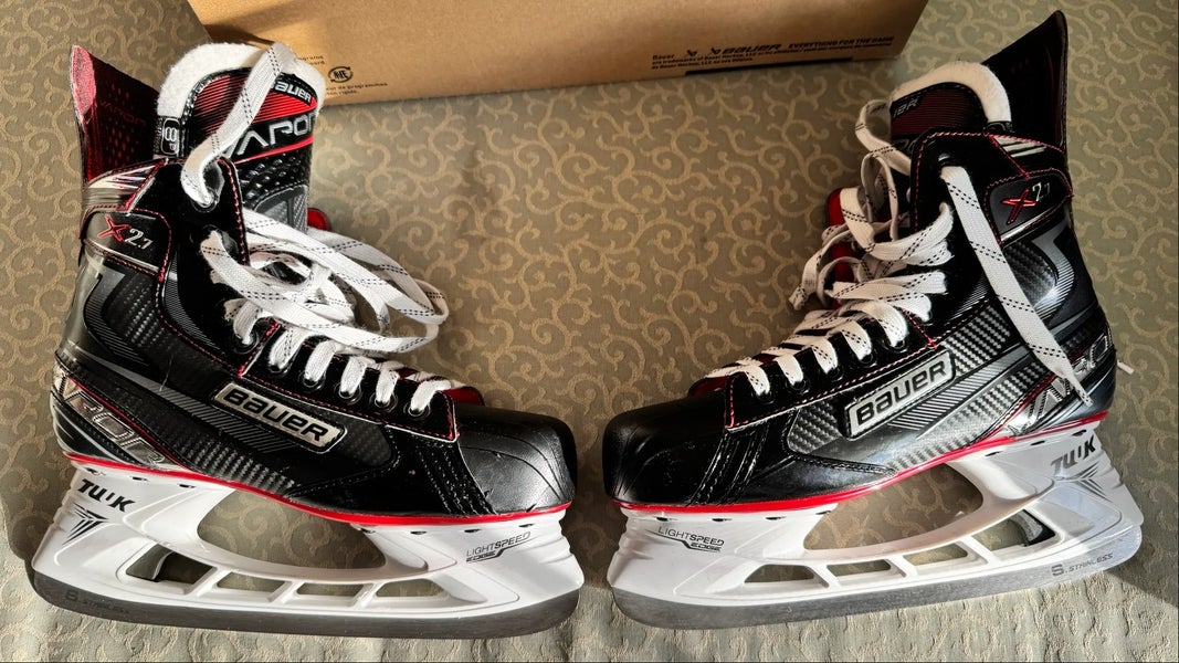 2019 Bauer Vapor X2.7 Hockey Skates Regular Width 8 (Used)