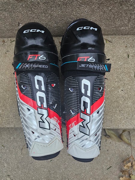 Junior CCM Jetspeed FT6 11" Shin Pads (Used)