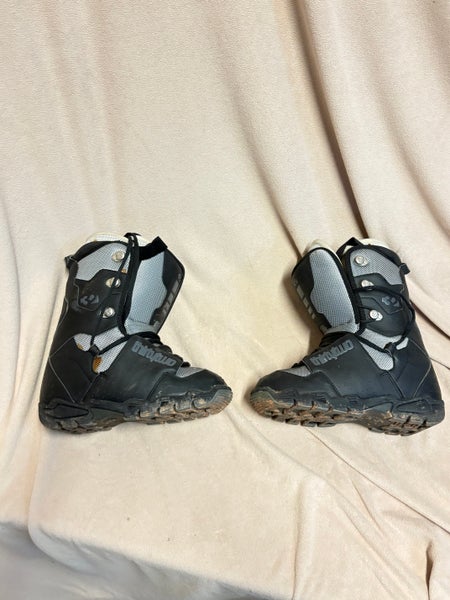 Size M 10.0 (W 11.0) Thirty Two Lashed Snowboard Boots (Used)