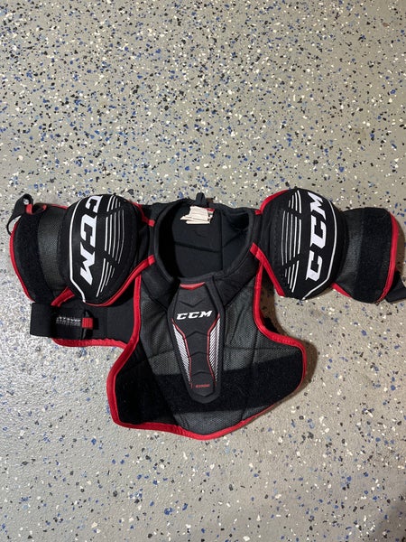 Large Junior CCM Jetspeed Edge Shoulder Pads (Used)