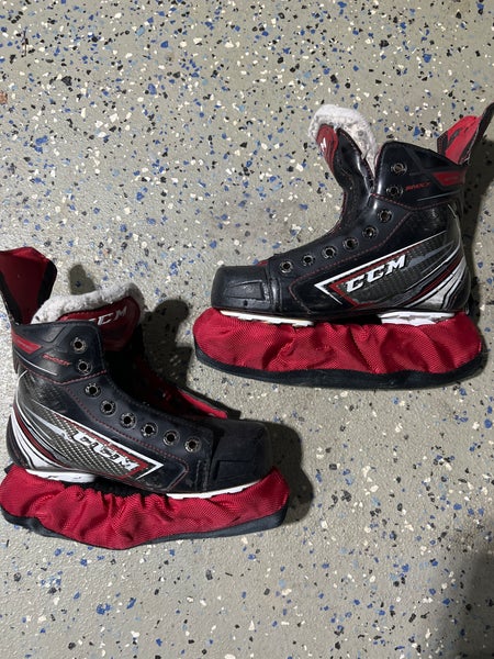 CCM JetSpeed Shock Hockey Skates Regular Width Size 2.5 (Used)