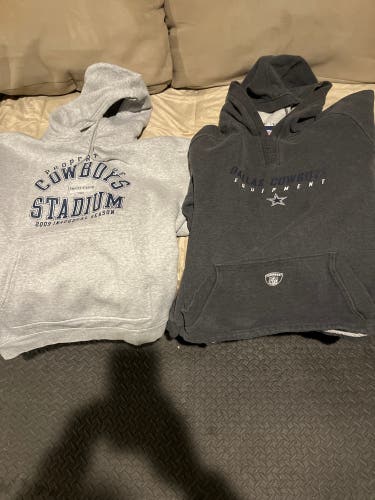 2 Cowboys Hoodies Dark Gray winter M  Hoodie and light gray RBK hoodie( Both lightly used)