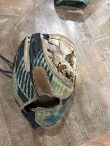 Rawlings REV1X RH Infield Baseball Glove 11.5" (Used)