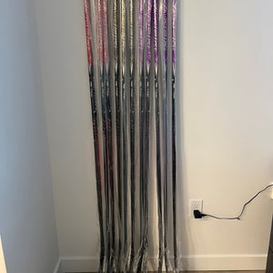 Senior Bauer Vapor FlyLite Right Handed Hockey Stick P28 77 Flex Pro Stock (New)